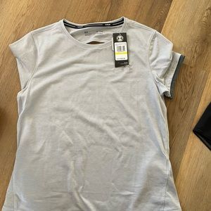 New with tags women’s size medium under armour shirt